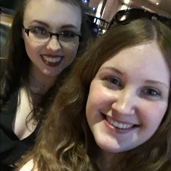 Meet your Posher, Samantha - Picture 3 of 4